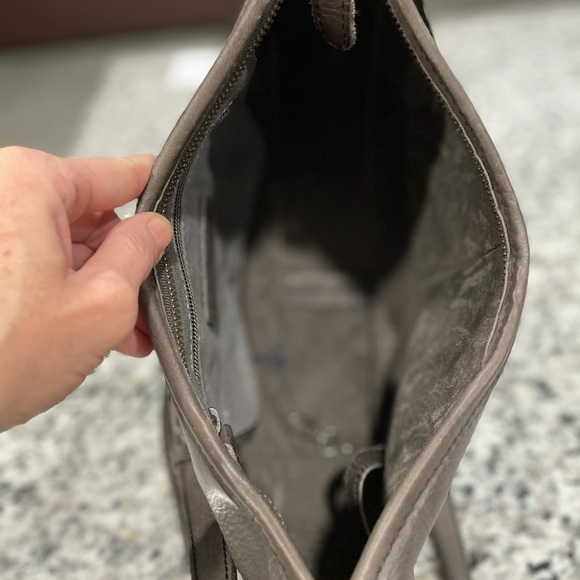 Frye Cara Saddle Crossbody SMOKE - Picture 10 of 10